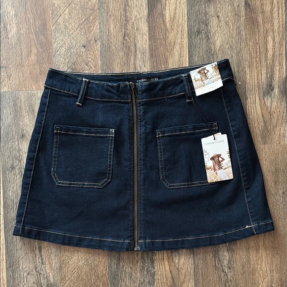 Sincerly Jules Dresses & Skirts - Sincerely Jules Denim Mini Zip Up Skirt NWT